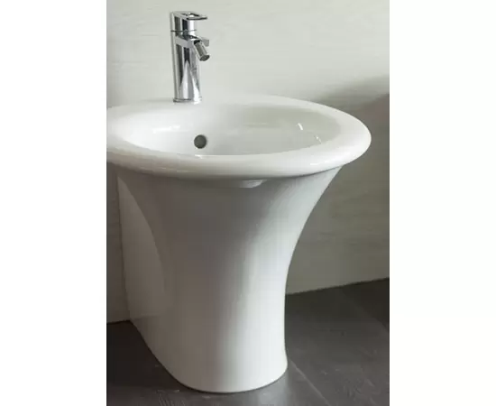 Hatria Sculture 60x40cm Bidet stojący biały